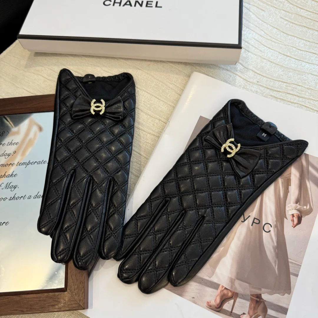Gloves CHANEL 19569915