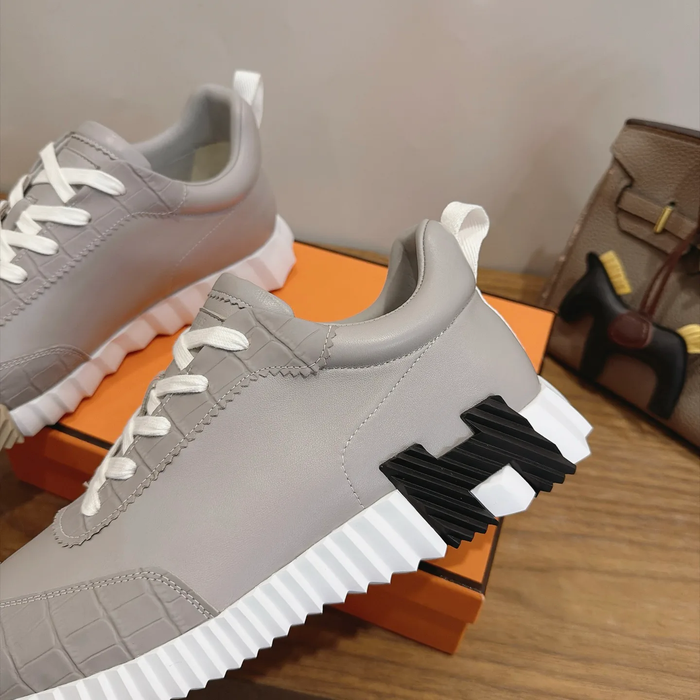 Women's Sneakers HERMES 17874218