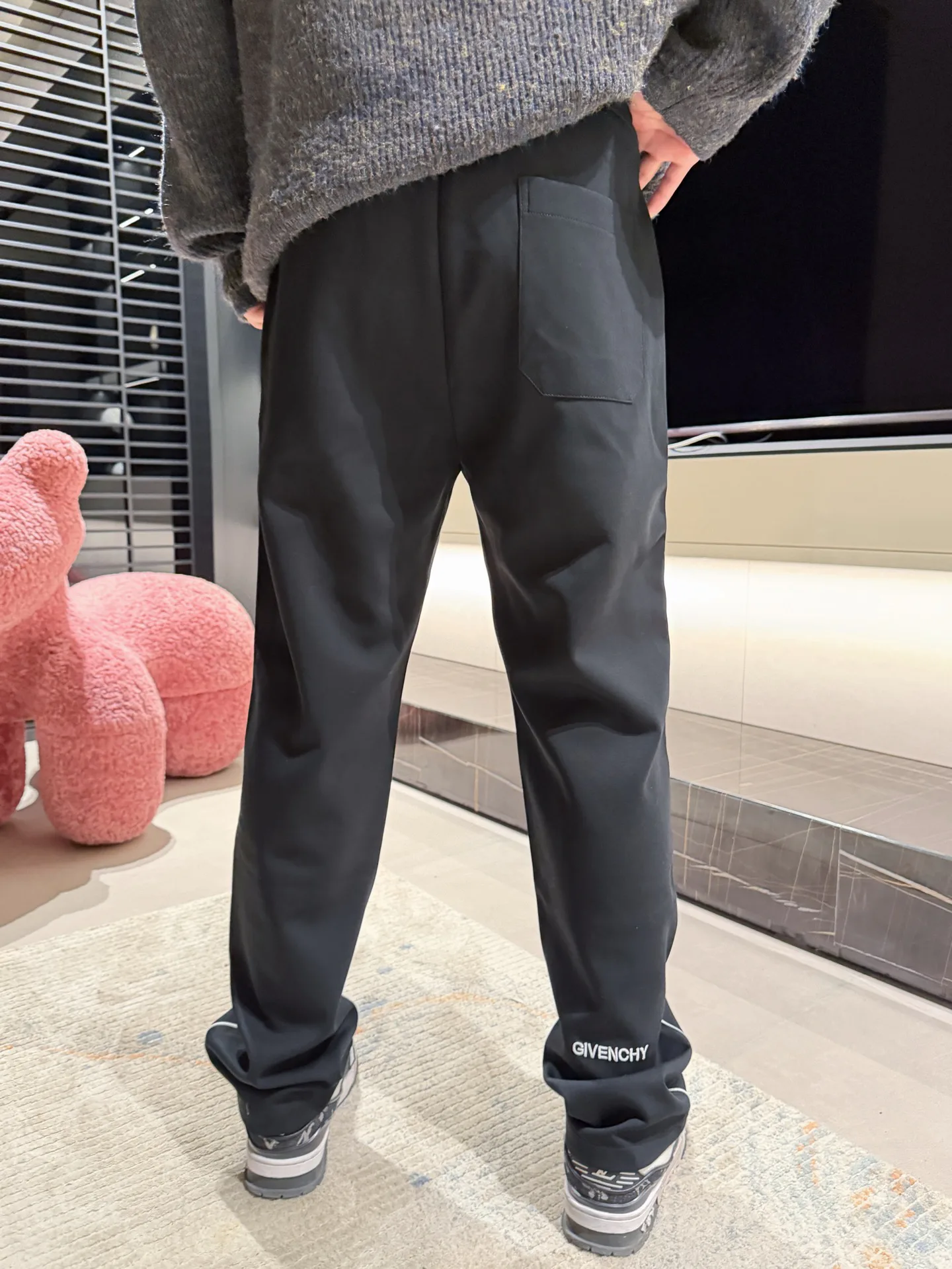 Men's Trousers GIVENCHY 18499697