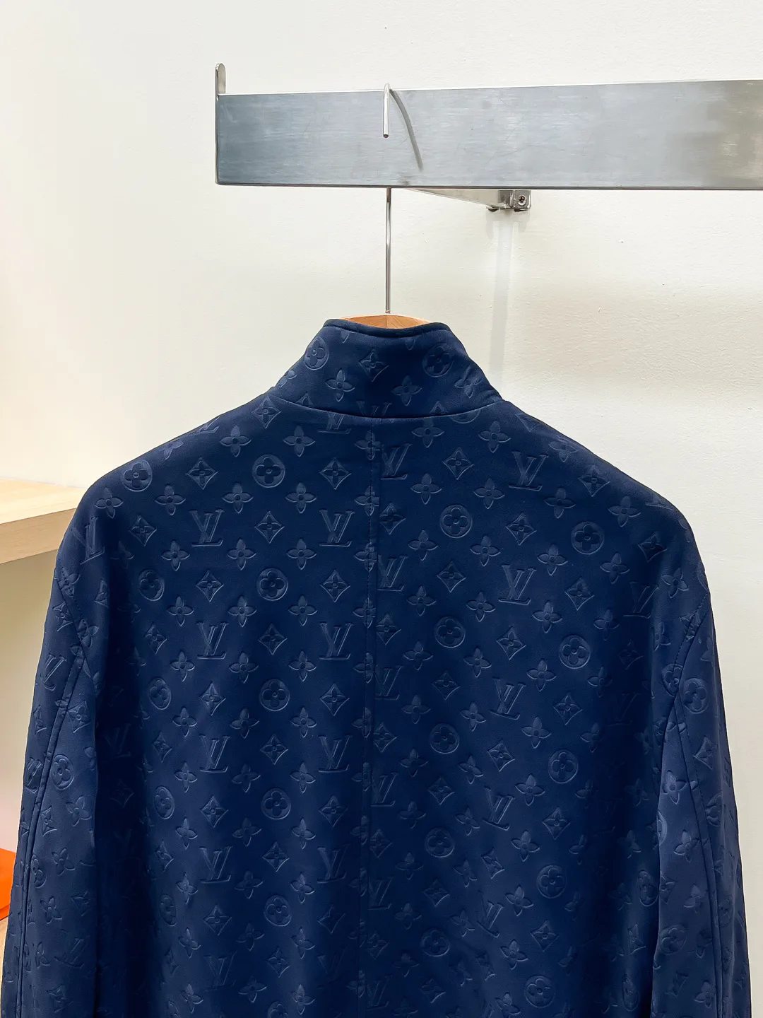 Men's Jackets And Down Jackets LOUIS VUITTON 18499110