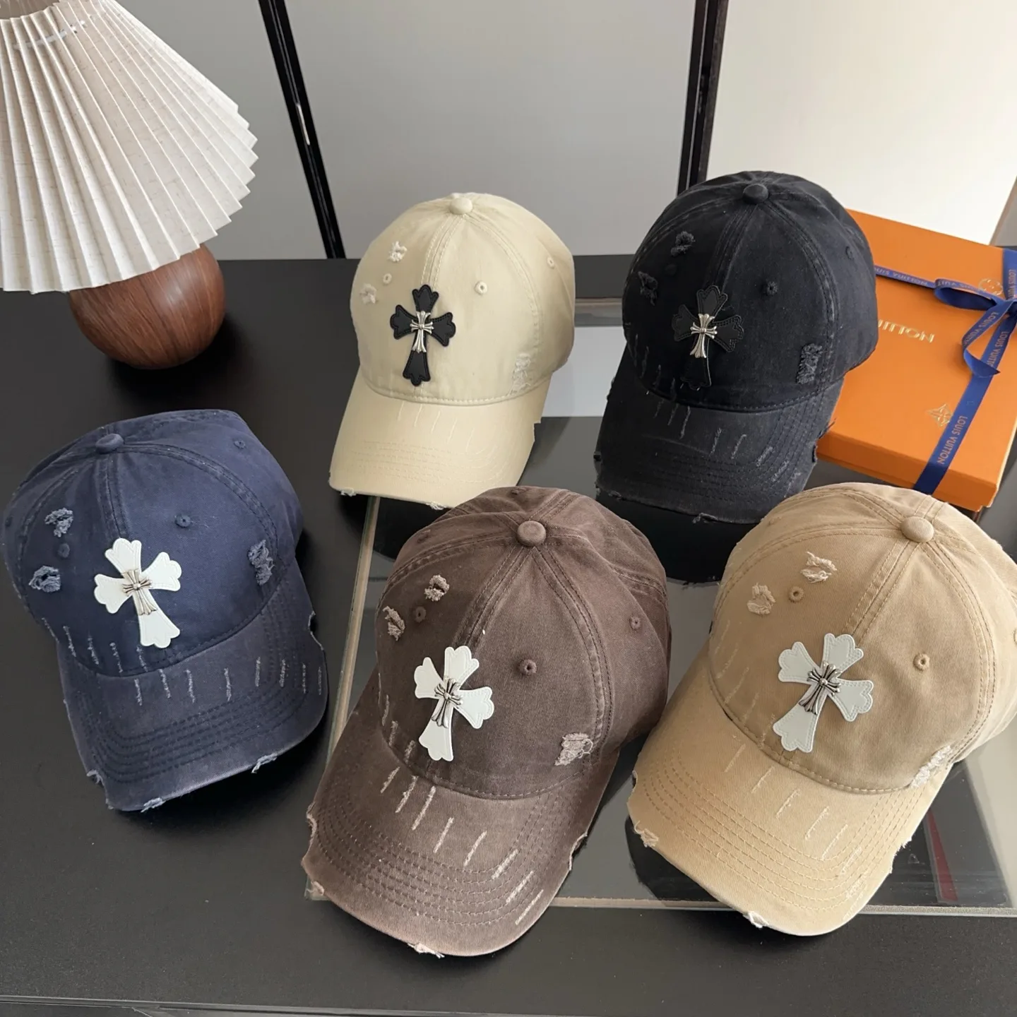 Hats CHROME HEARTS 17646880