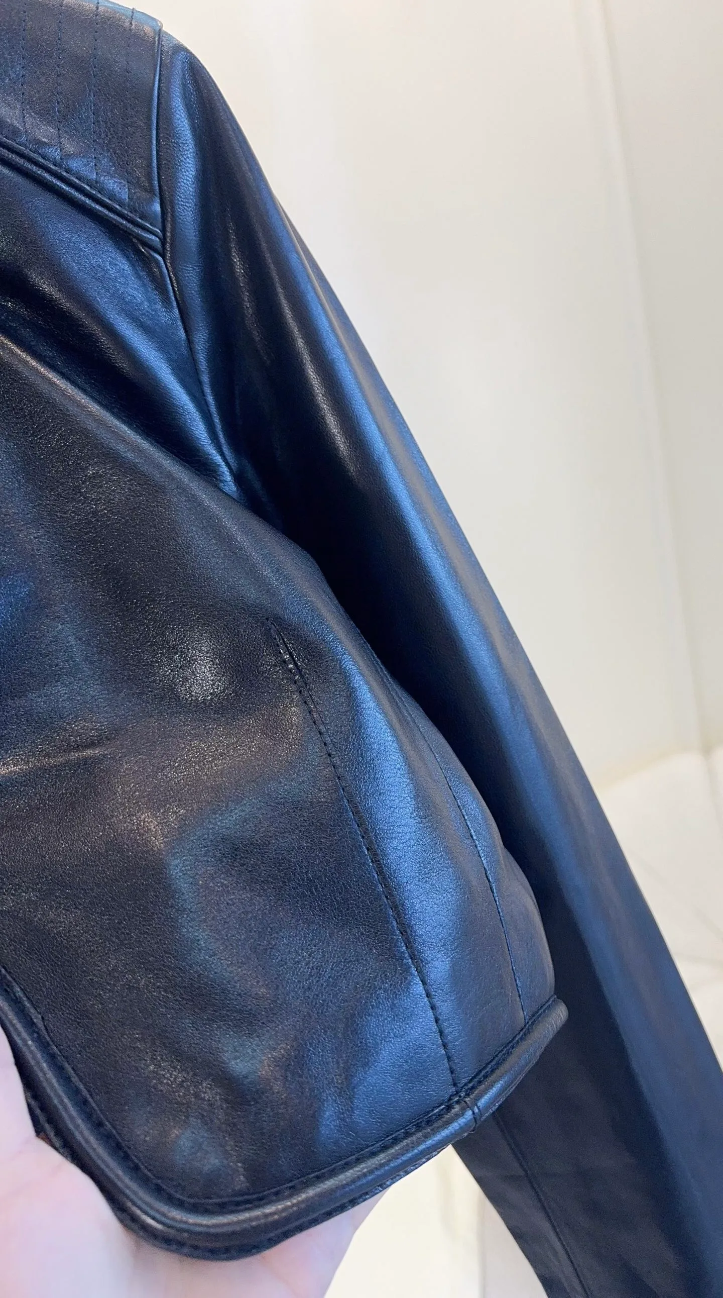 Women's Leather Jackets And Sheepskin Coats HERMES 18336446