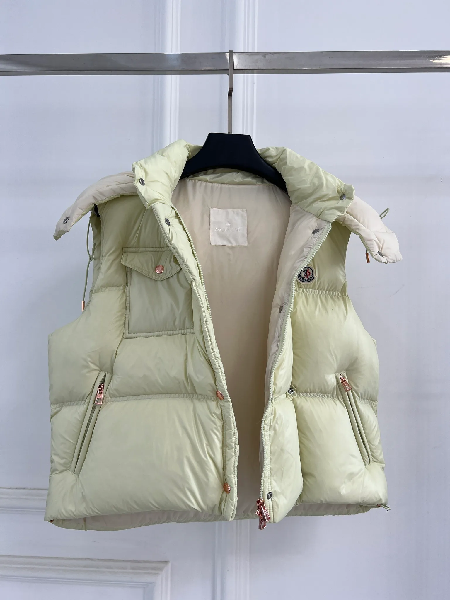 Women's Vests MONCLER 18416171