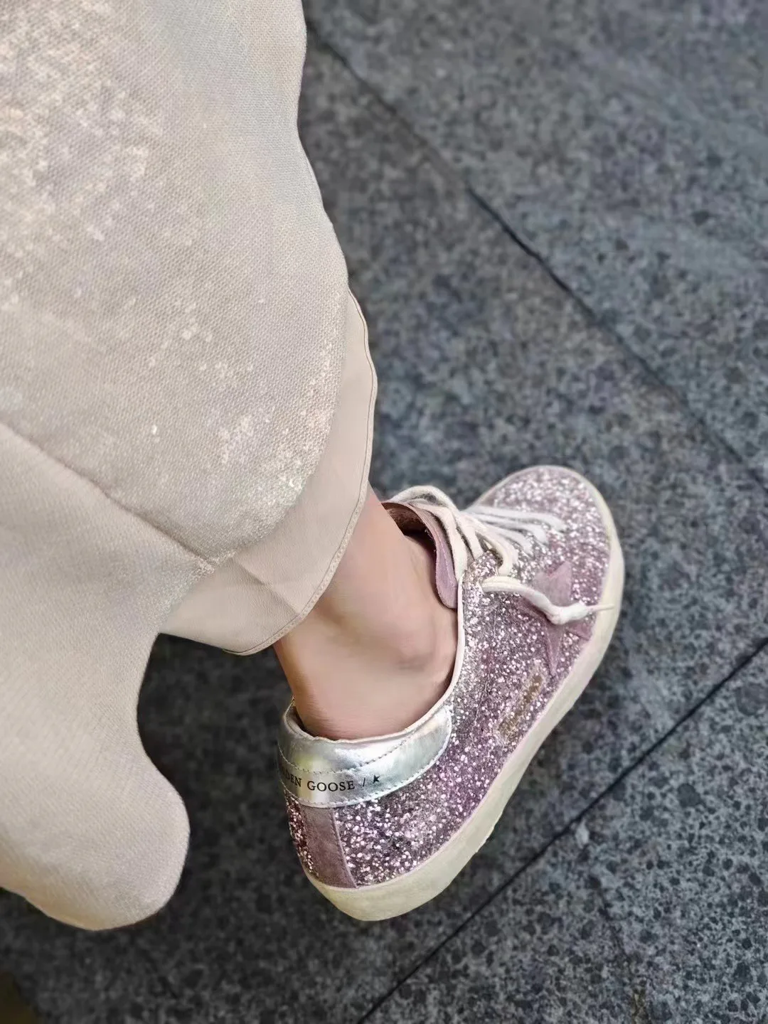Women's Sneakers GOLDEN GOOSE 18265592