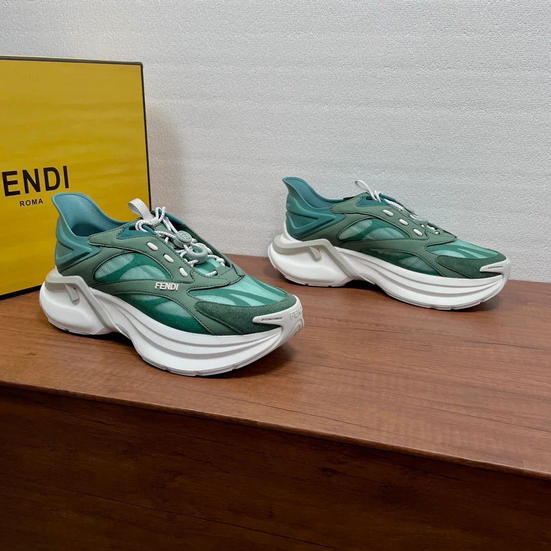 Women's Sneakers FENDI 17542533