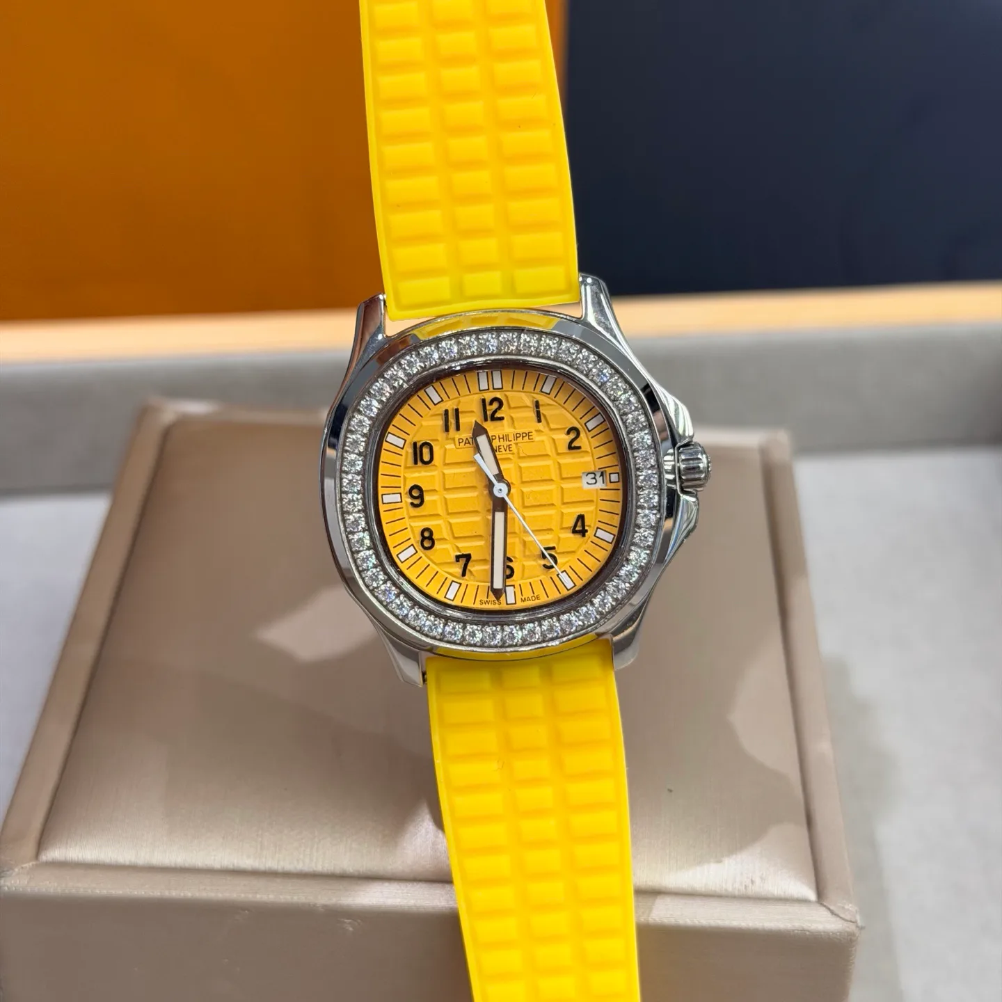 Women's Watches PATEK PHILIPPE 17800707