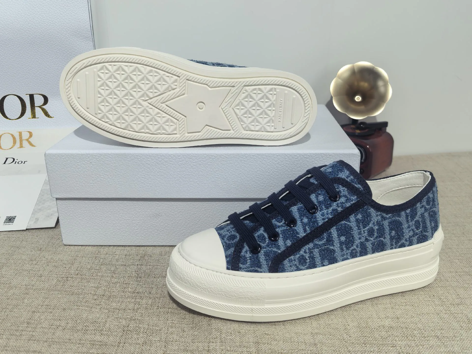 Women's Sneakers CHRISTIAN DIOR 17988671