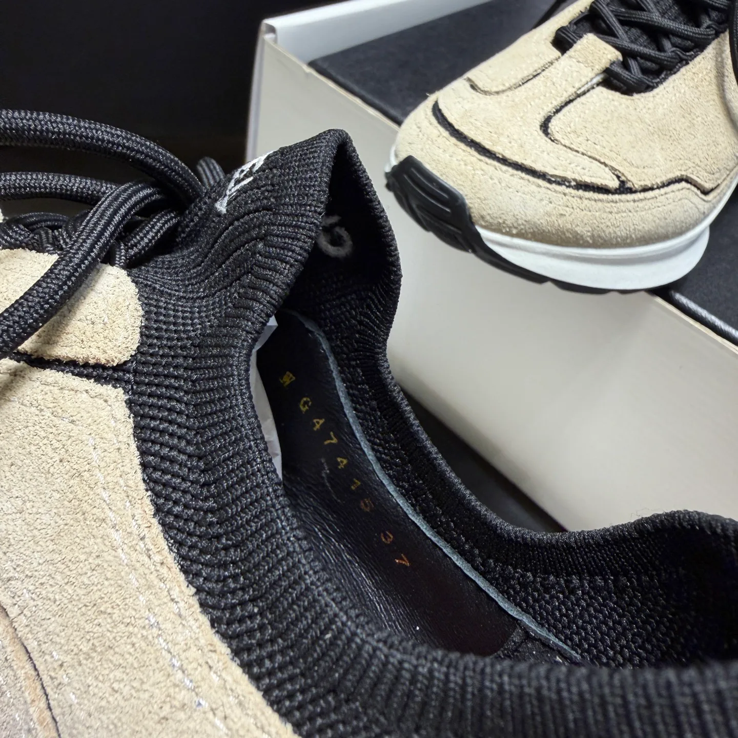 Women's Sneakers CHANEL 17877255