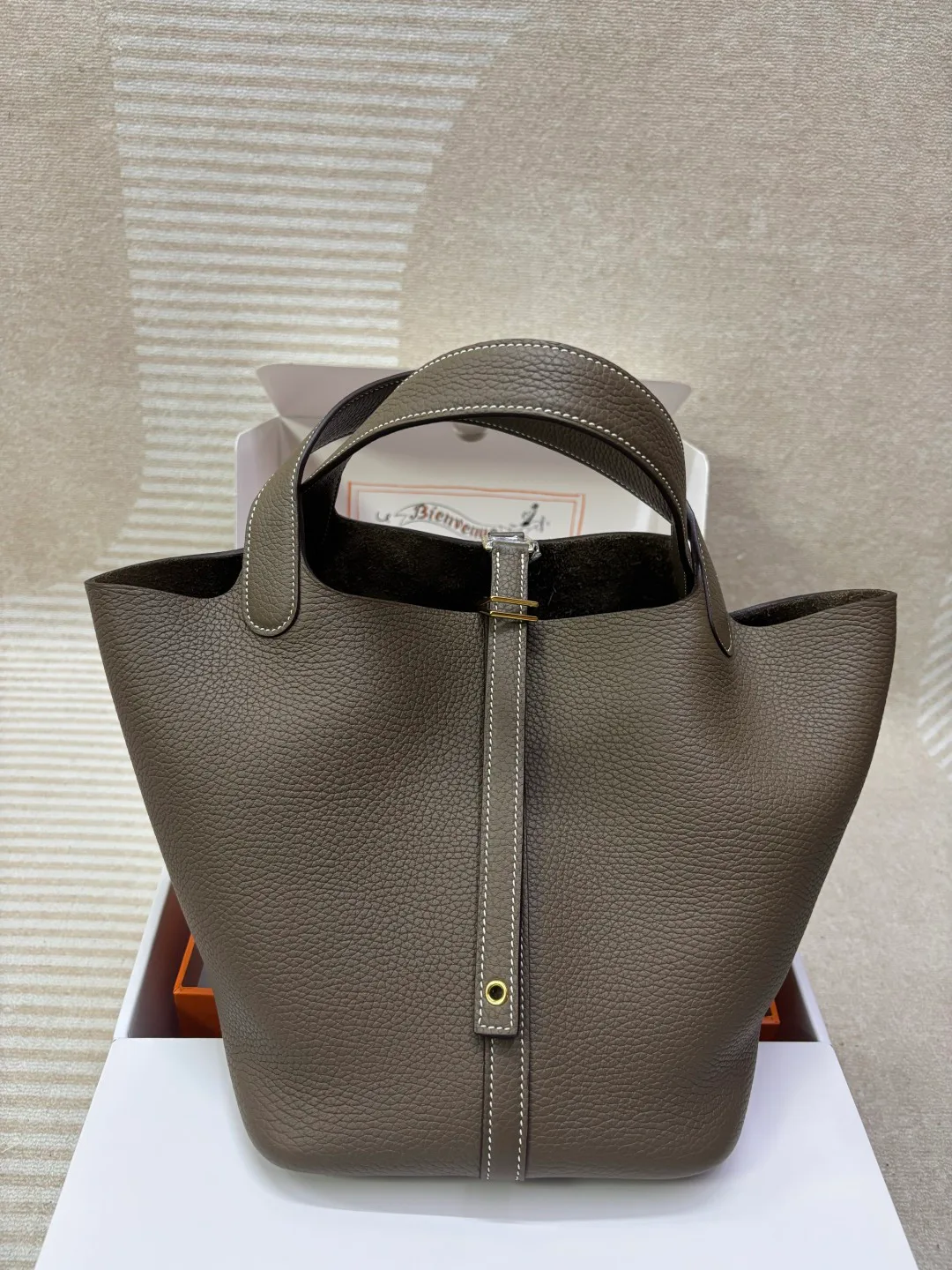 Women's Classic Handbags HERMES 18203134