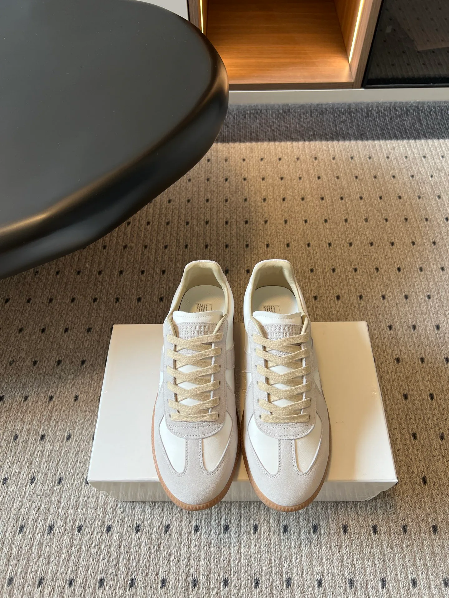 Women's Sneakers MAISON MARGIELA 17419522