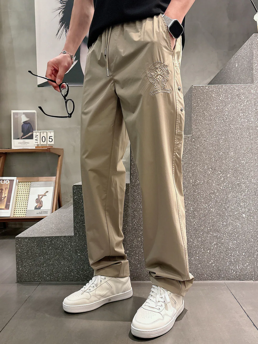 Men's Trousers CHROME HEARTS 18097692
