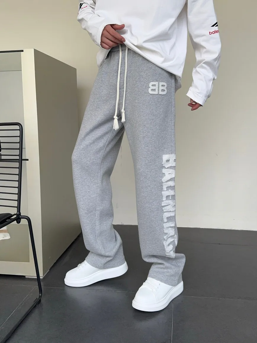 Men's Trousers BALENCIAGA 17882724