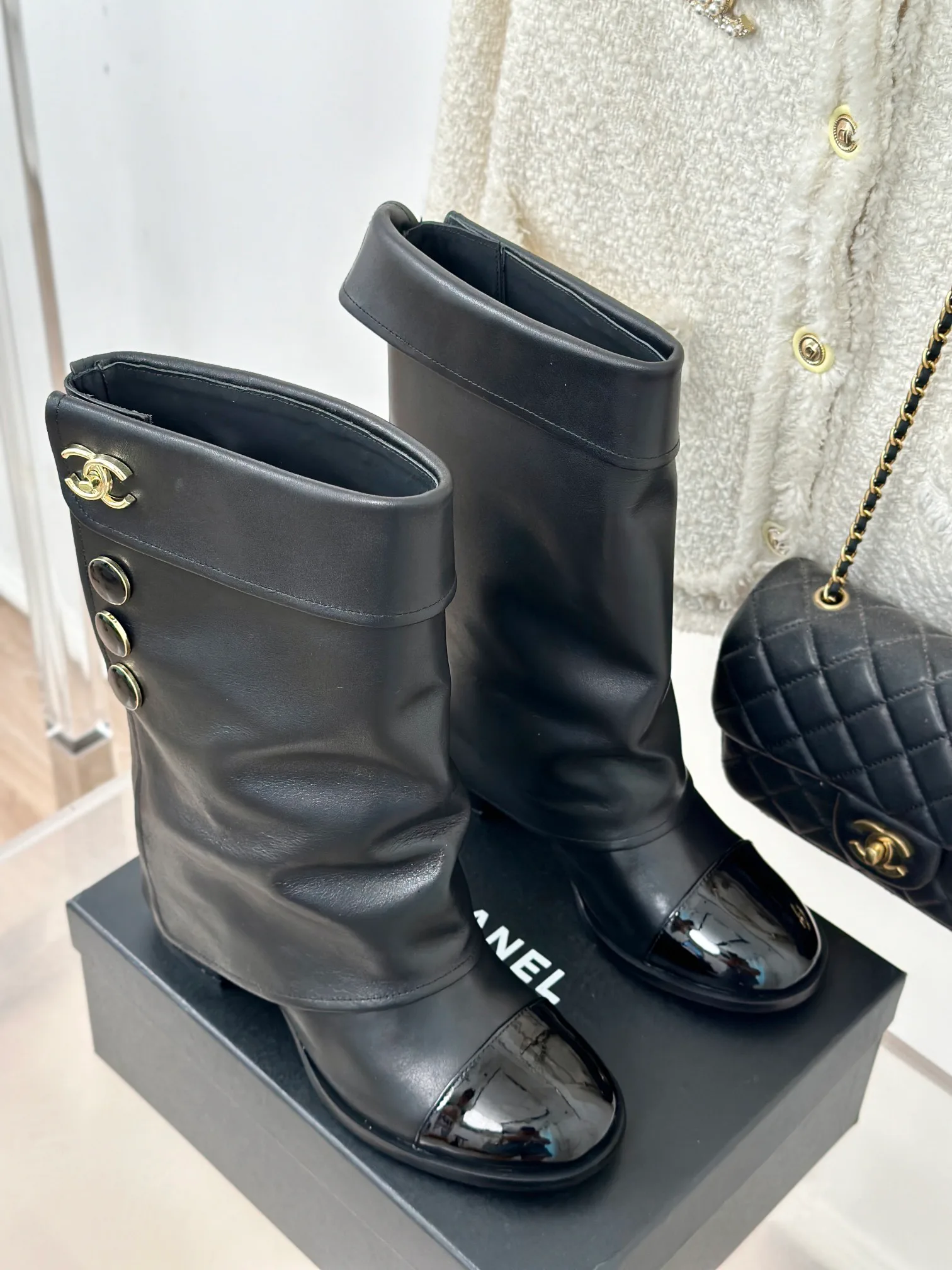 Women's Boots CHANEL 18154390