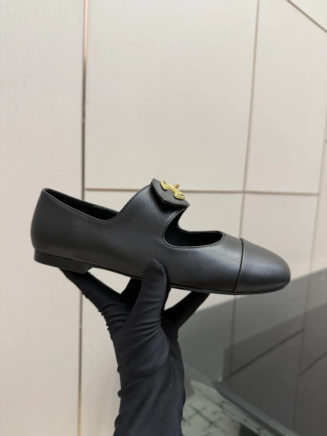 Women's Loafers And Moccasins CHANEL 17827567