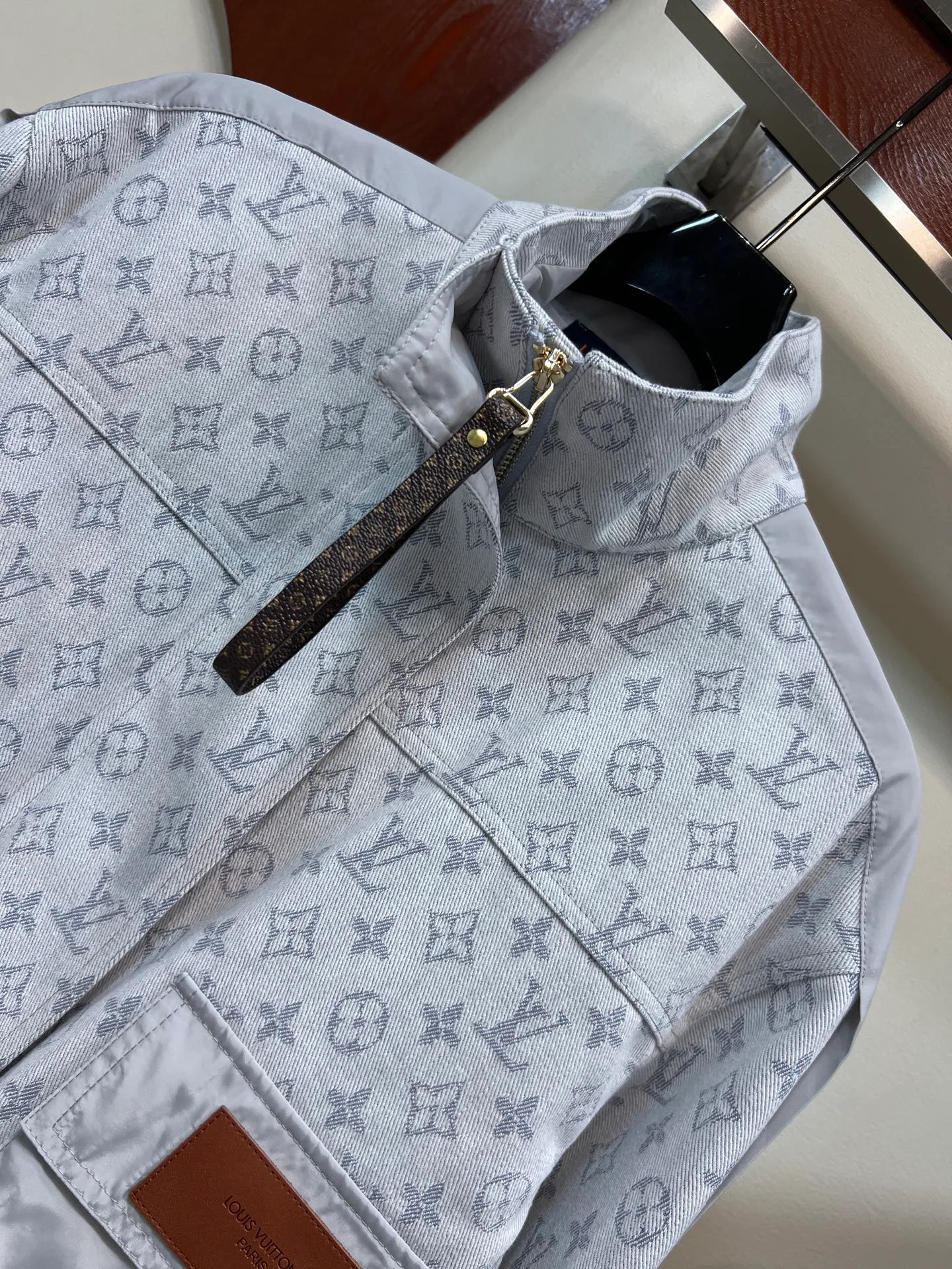 Women's Jackets And Down Jackets LOUIS VUITTON 18408135