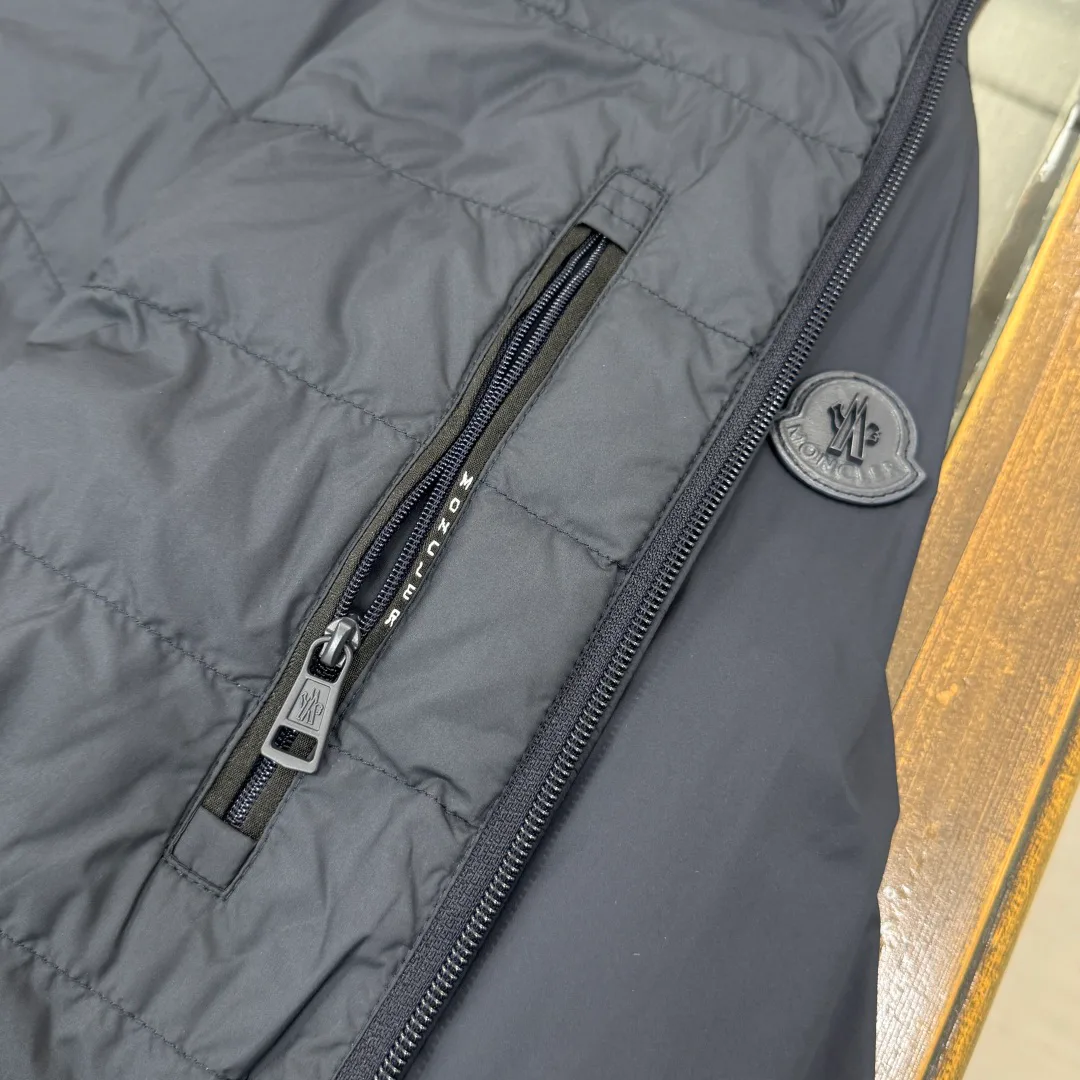 Men's Jackets And Down Jackets MONCLER 18001951