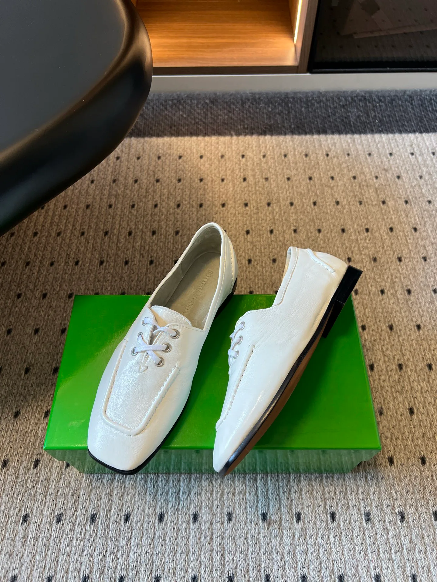Women's Loafers And Moccasins BOTTEGA VENETA 18412400