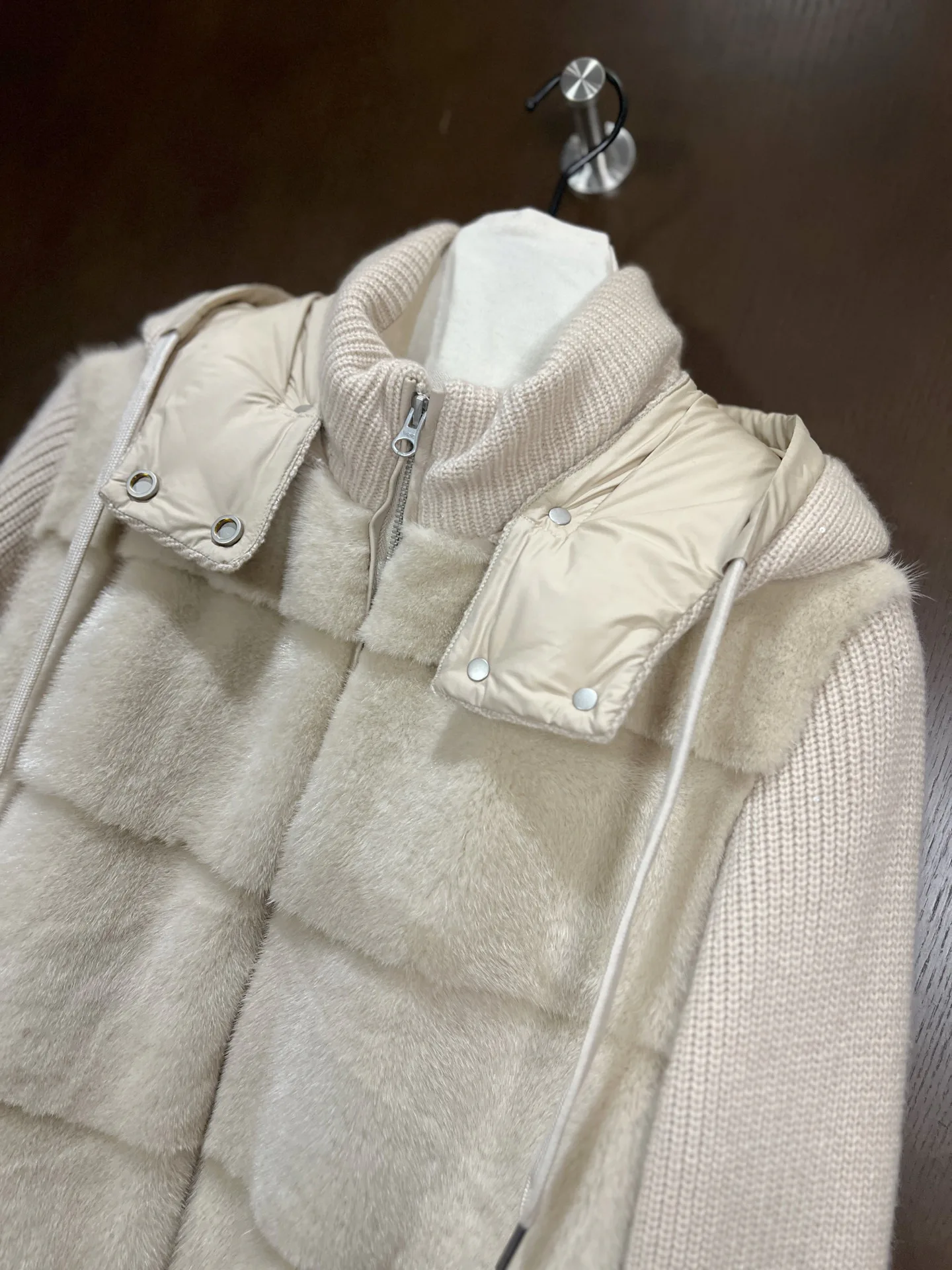 Women's Jackets And Down Jackets LORO PIANA 18198801