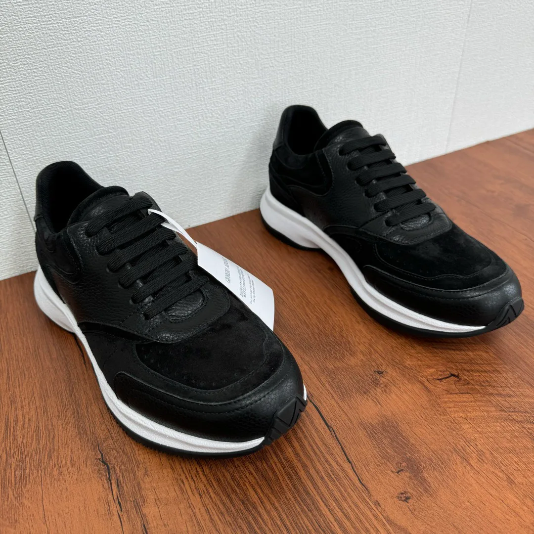 Women's Sneakers ARMANI 18100460