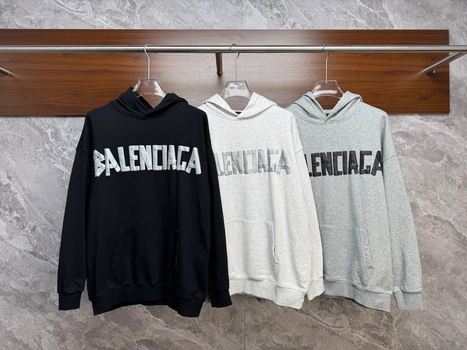 Women's Sweatshirts And Hoodies BALENCIAGA 18182349