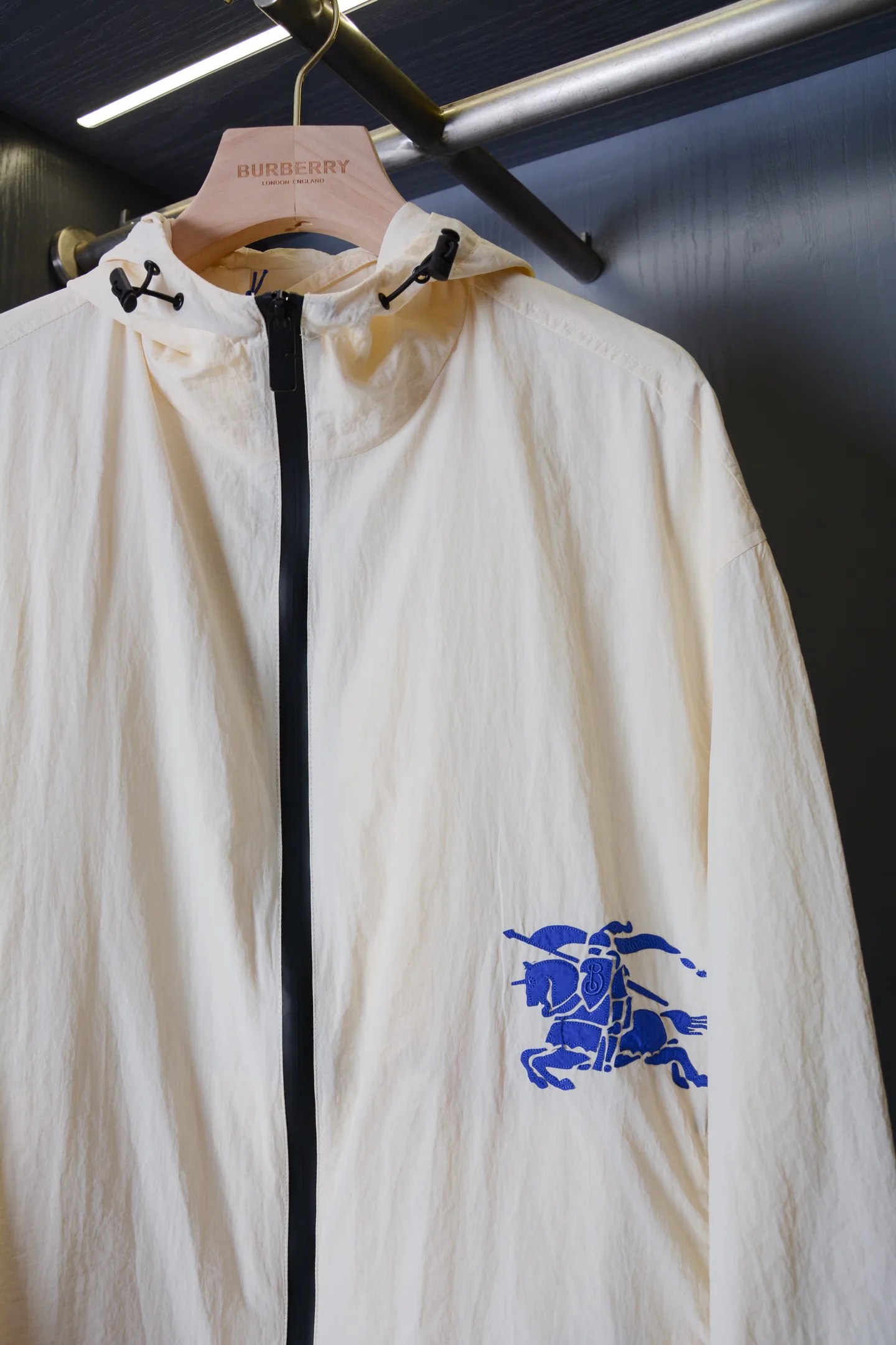 Women's Jackets And Down Jackets BURBERRY 17835254