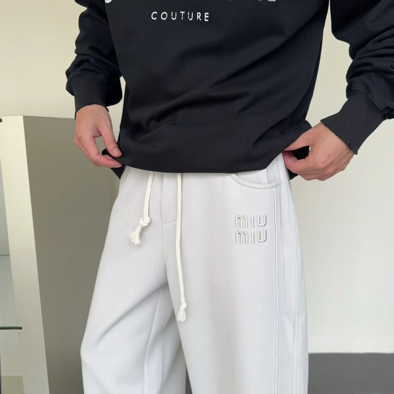 Women's Trousers MIU MIU 18178320