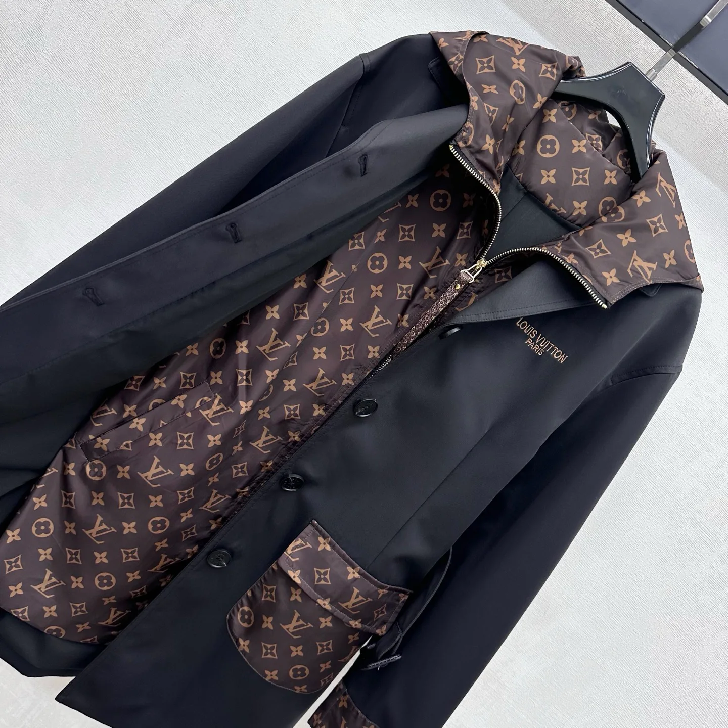 Women's Trench Coats LOUIS VUITTON 18555706