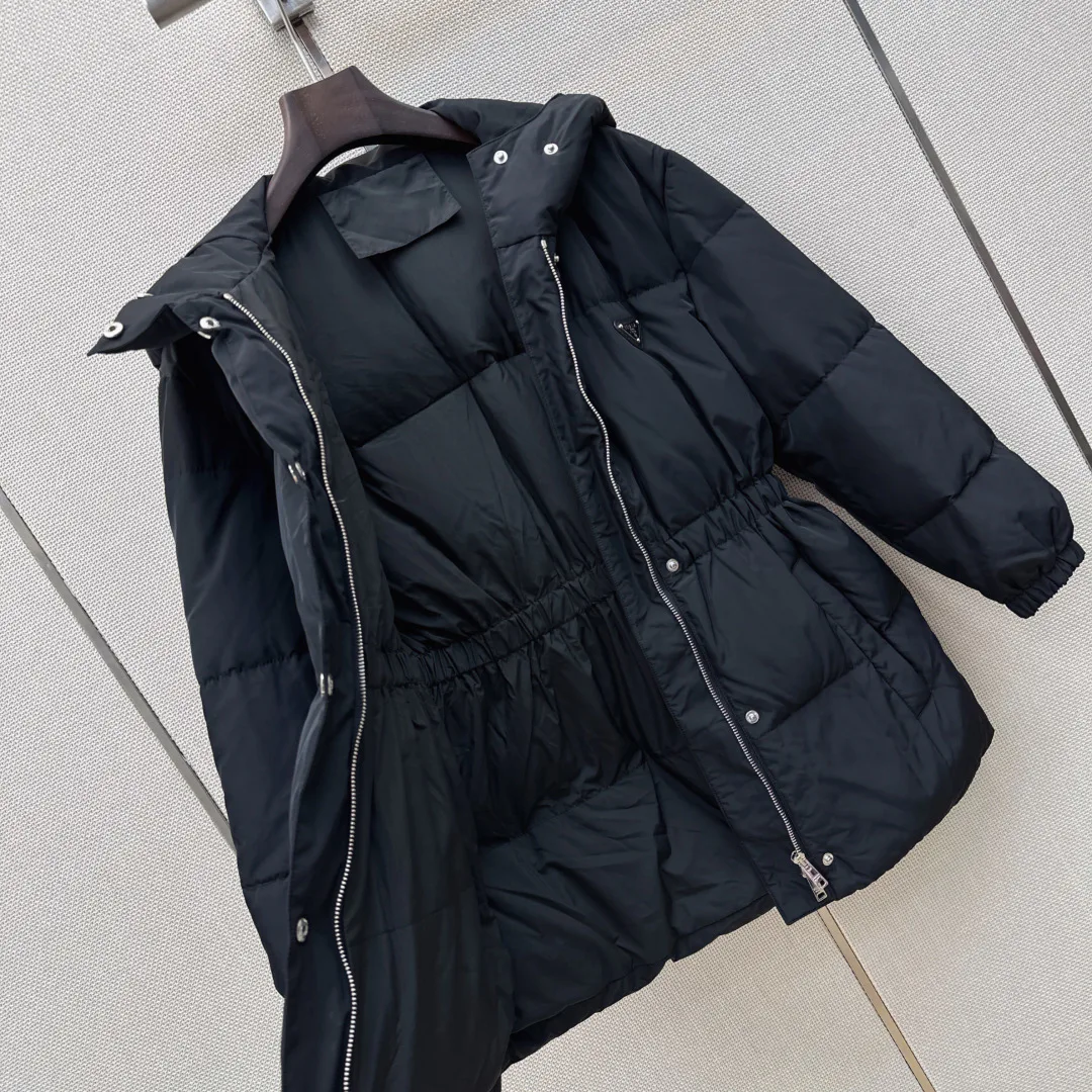 Women's Jackets And Down Jackets PRADA 17984608