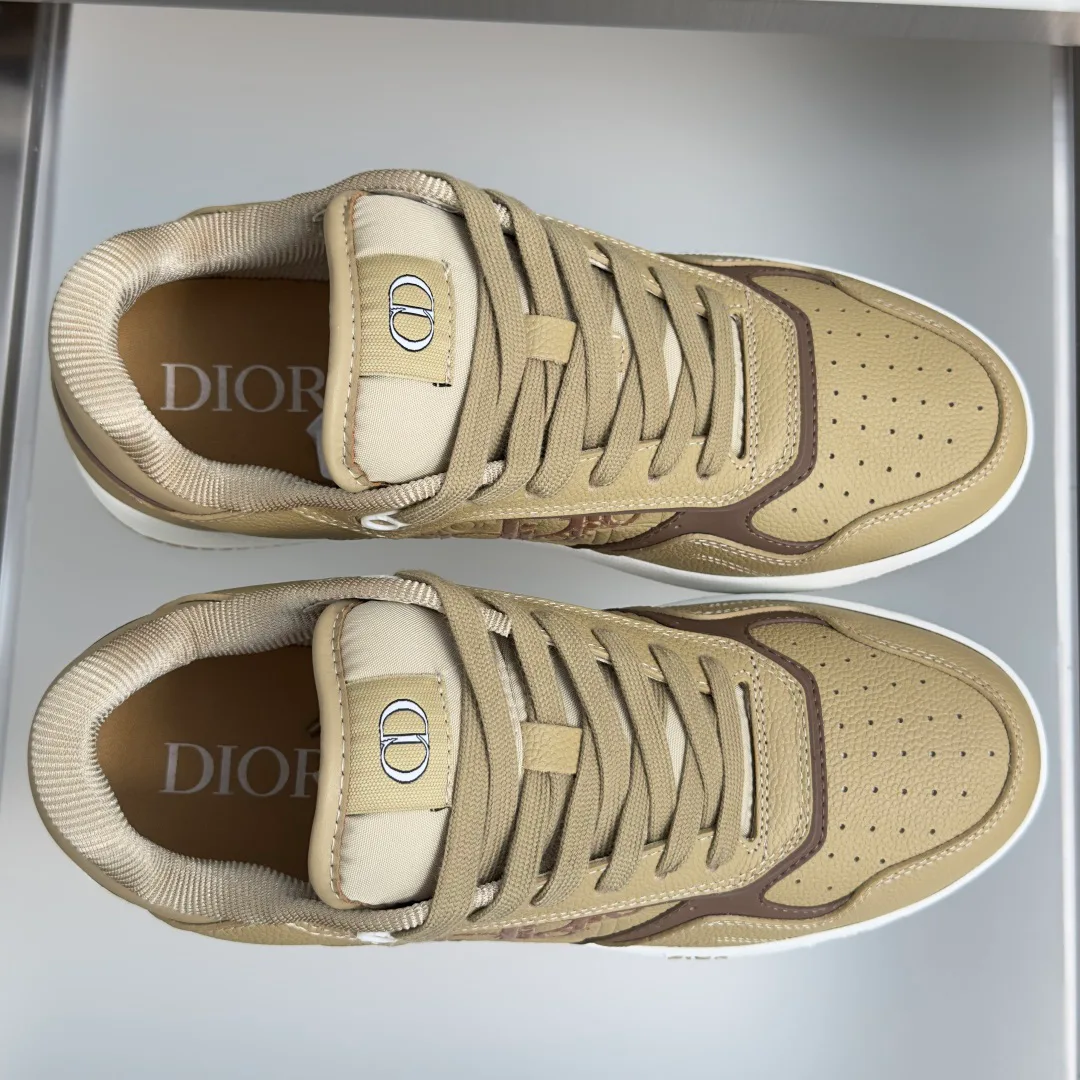 Women's Sneakers CHRISTIAN DIOR 18505167