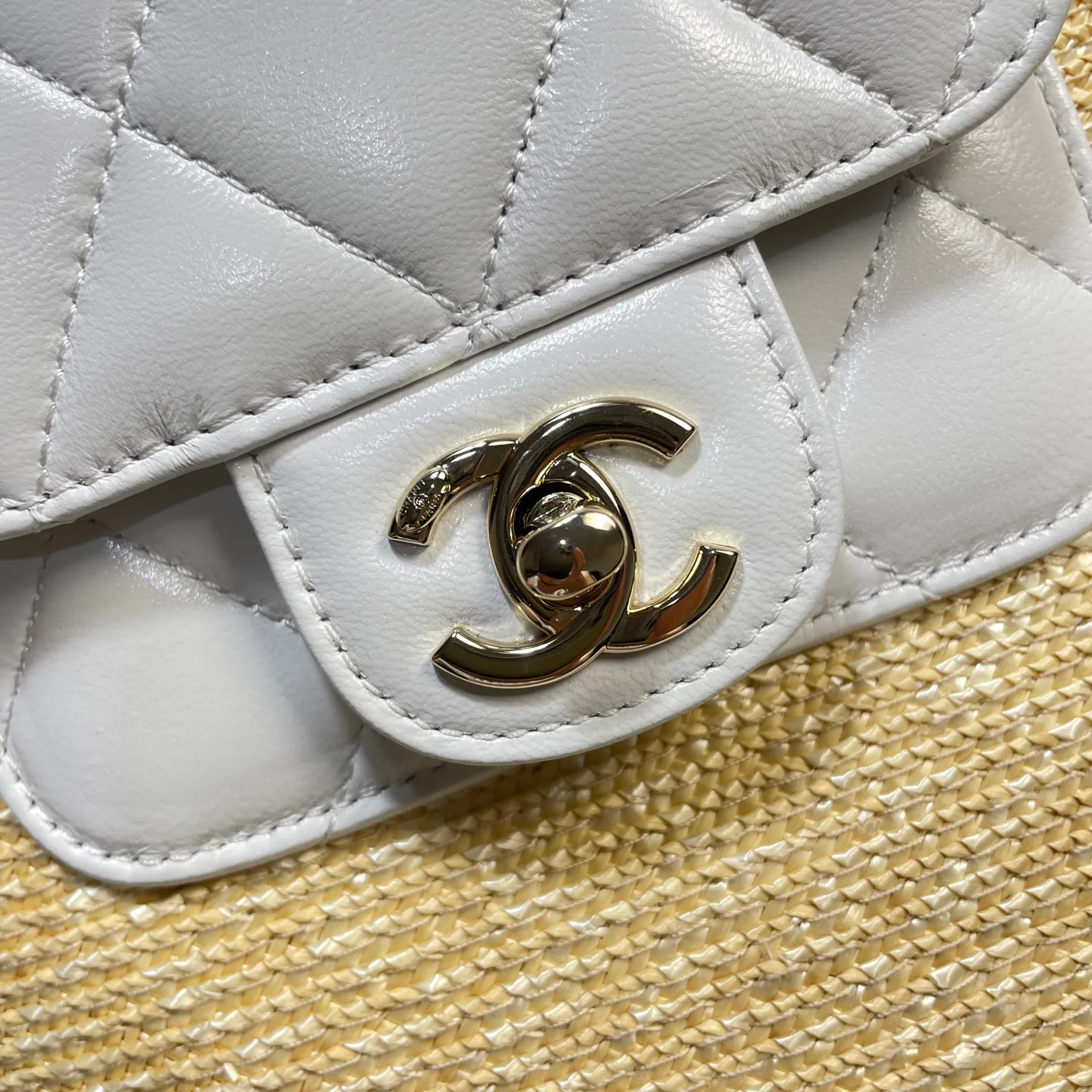 Women's Classic Handbags CHANEL 18000357