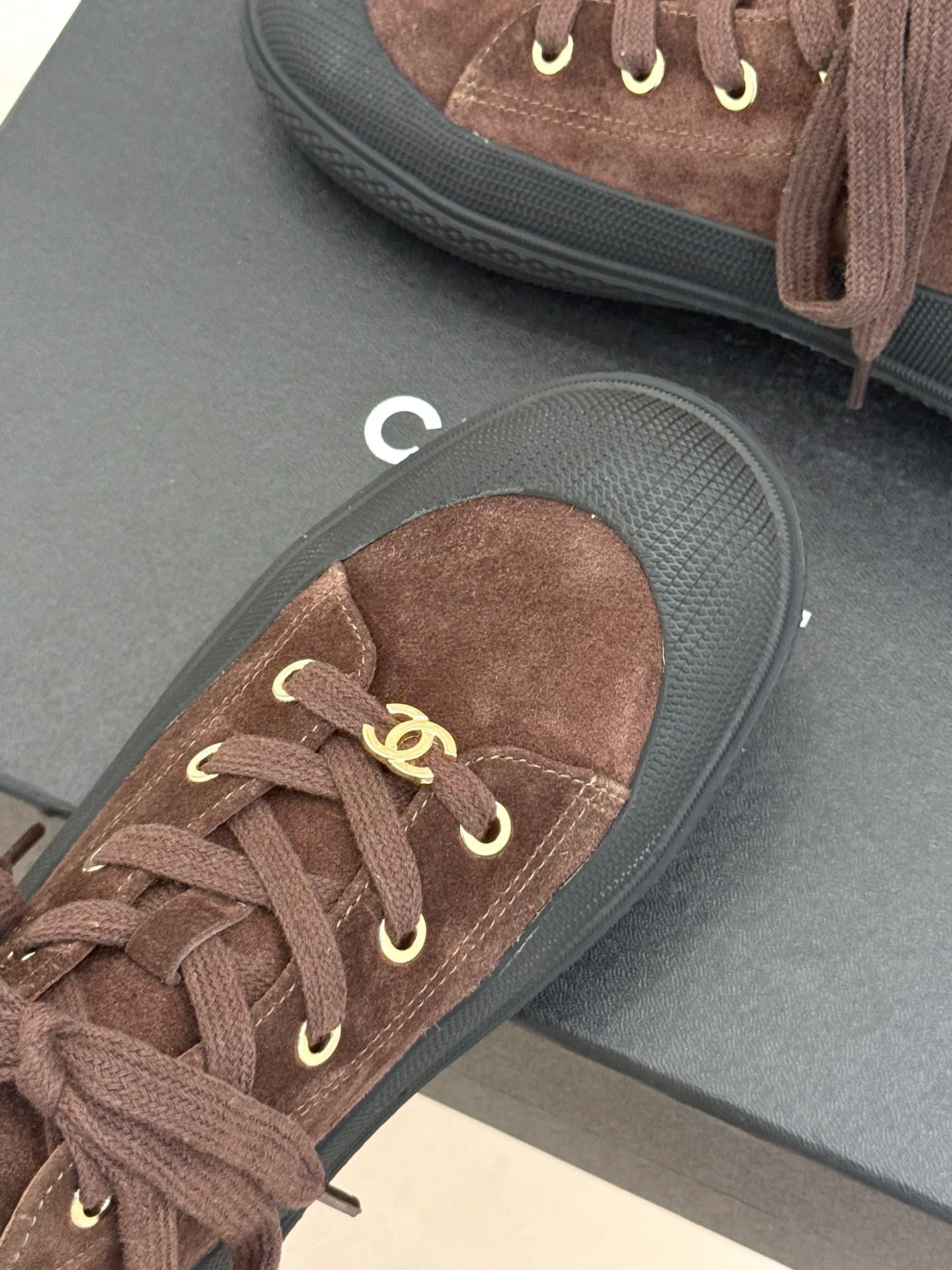 Women's Sneakers CHANEL 18360421