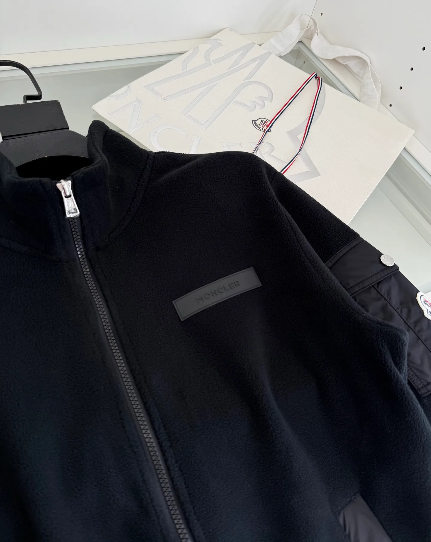 Men's Jackets And Down Jackets MONCLER 18244518