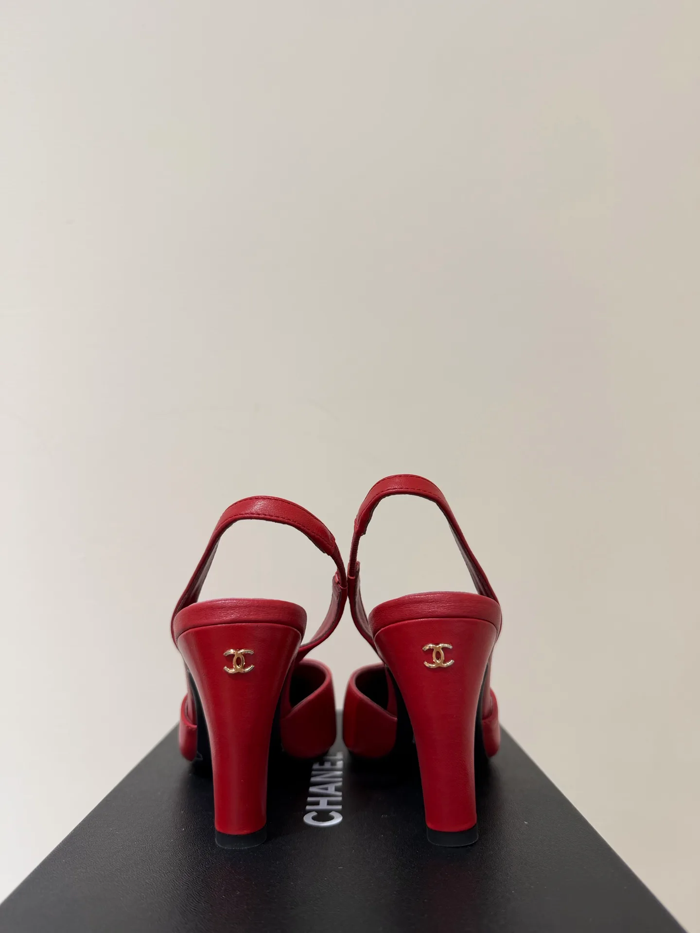 Women's Heels CHANEL 18080016