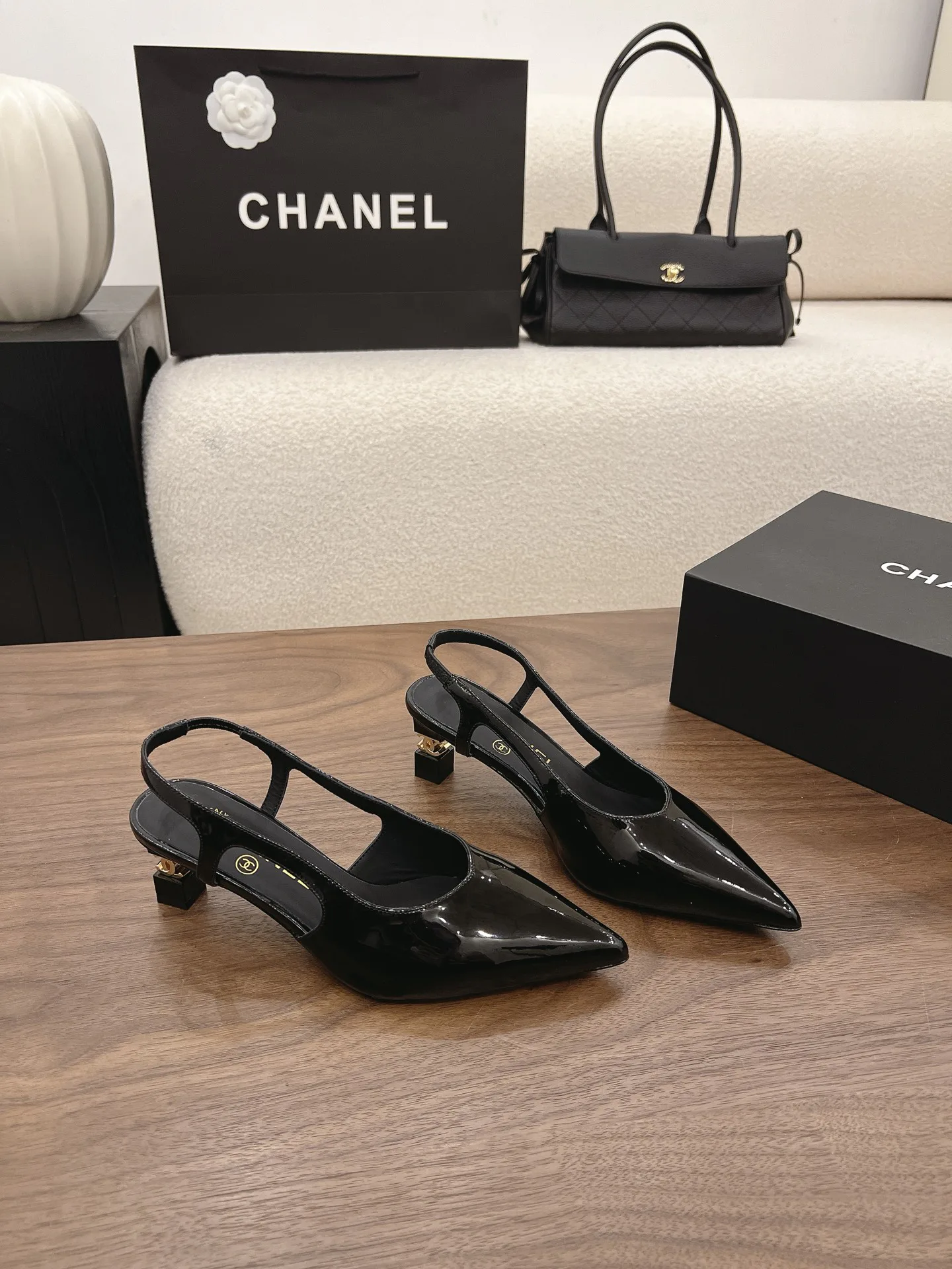 Women's Heels CHANEL 17149180