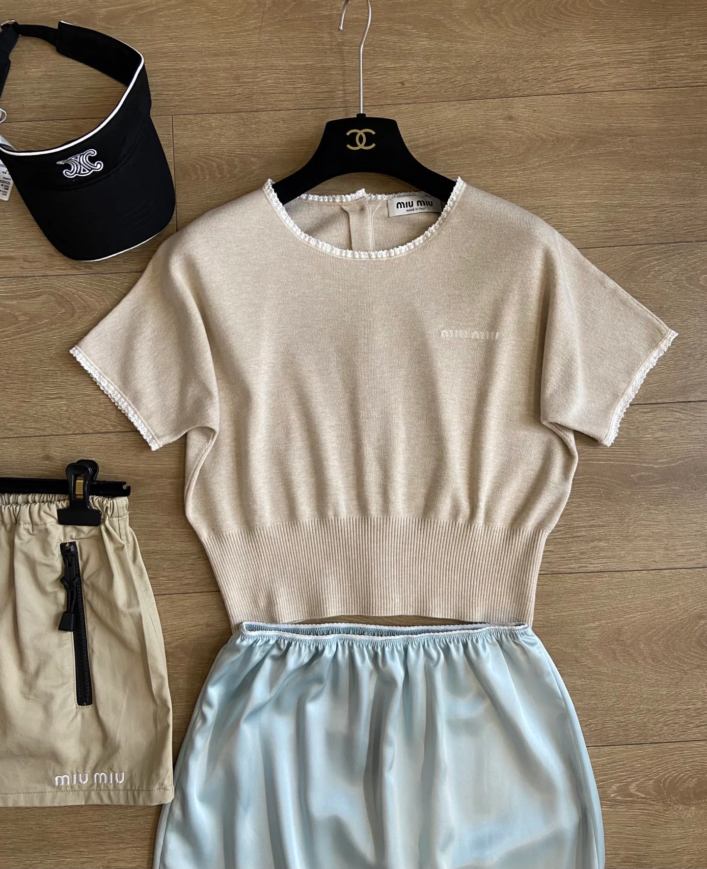 Women's Jumpers And Sweaters MIU MIU 17687389