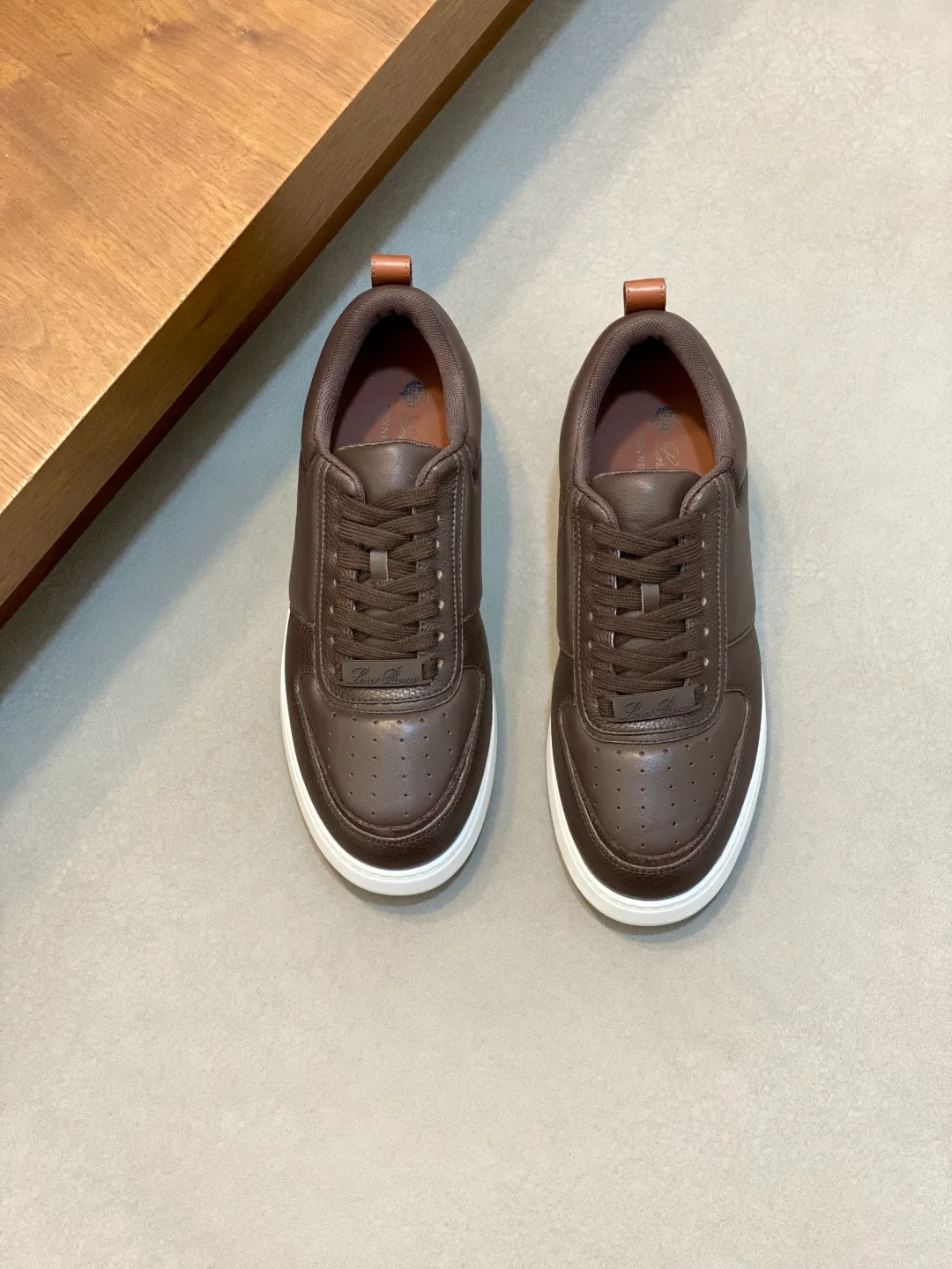 Men's Sneakers LORO PIANA 18079042