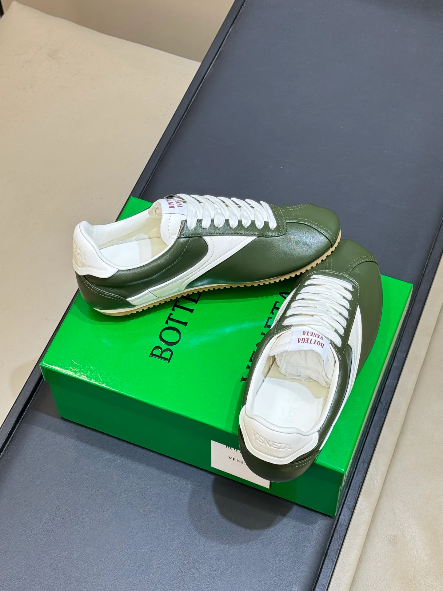 Men's Sneakers BOTTEGA VENETA 18072774