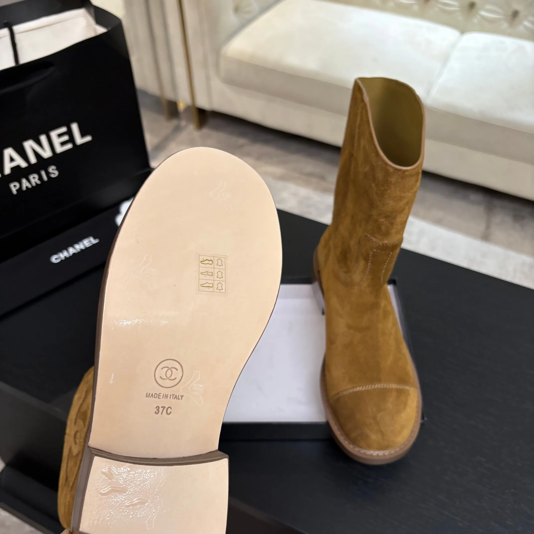 Women's Boots CHANEL 18062790