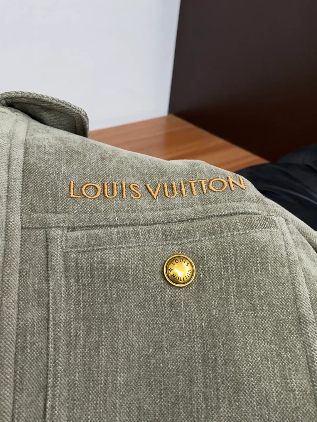 Men's Jackets And Down Jackets LOUIS VUITTON 18178634