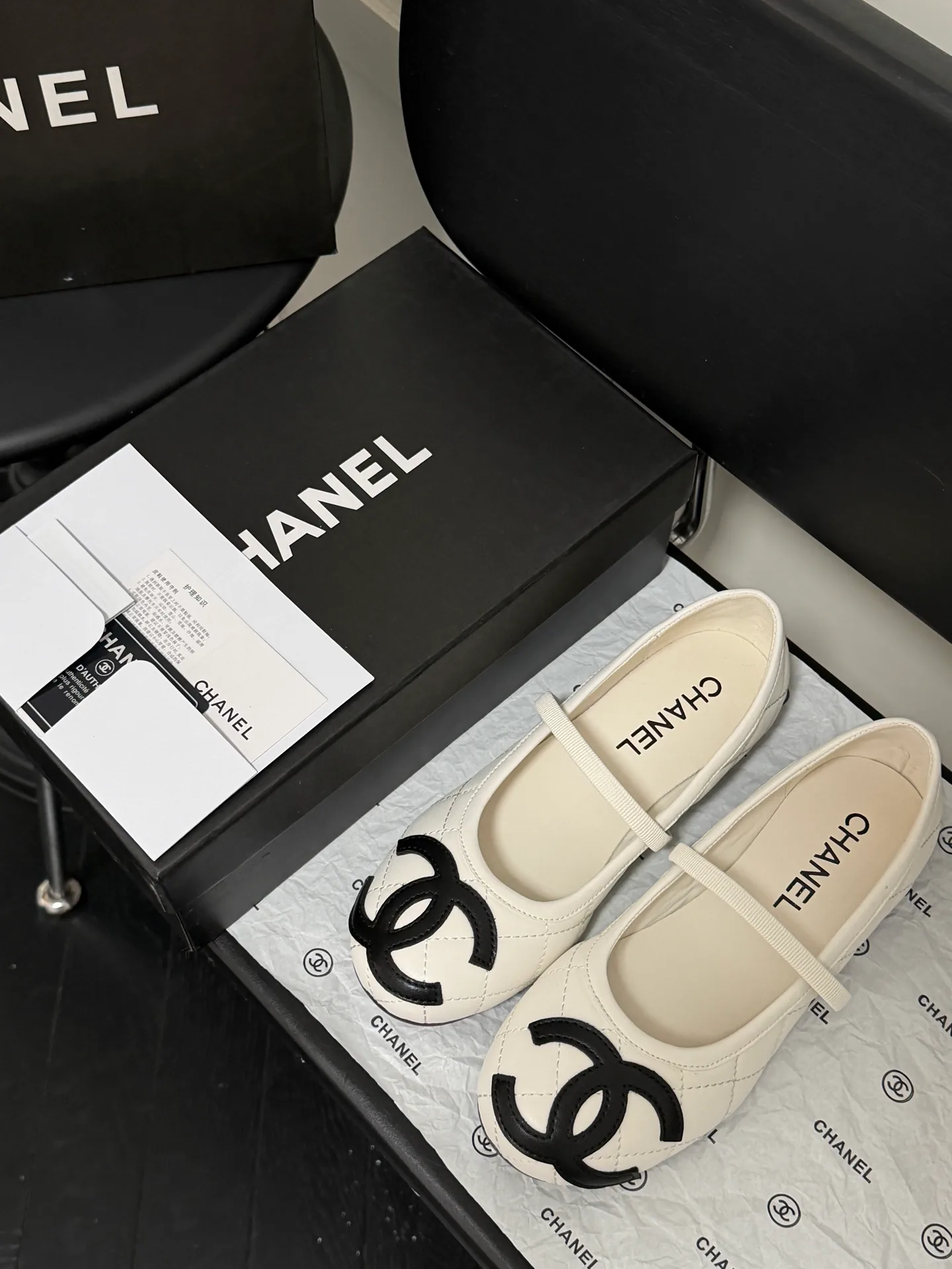 Women's Ballet Flats CHANEL 18362246