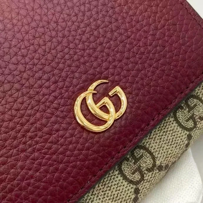 Women's Clutches GUCCI 17904032