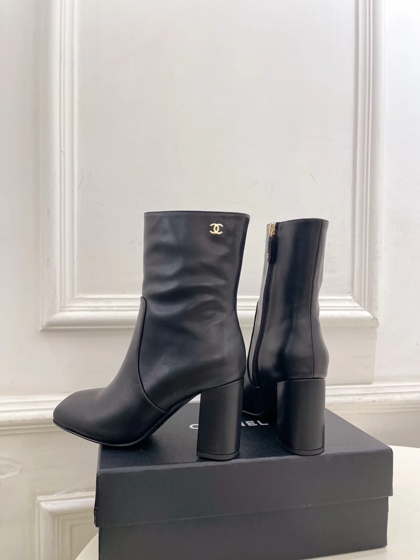 Women's Booties CHANEL 18143159