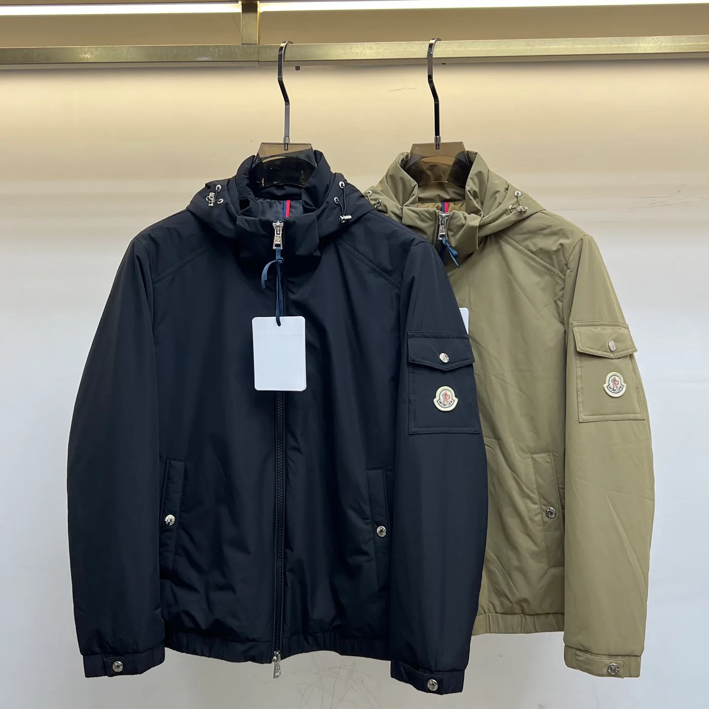 Women's Jackets And Down Jackets MONCLER 17340711