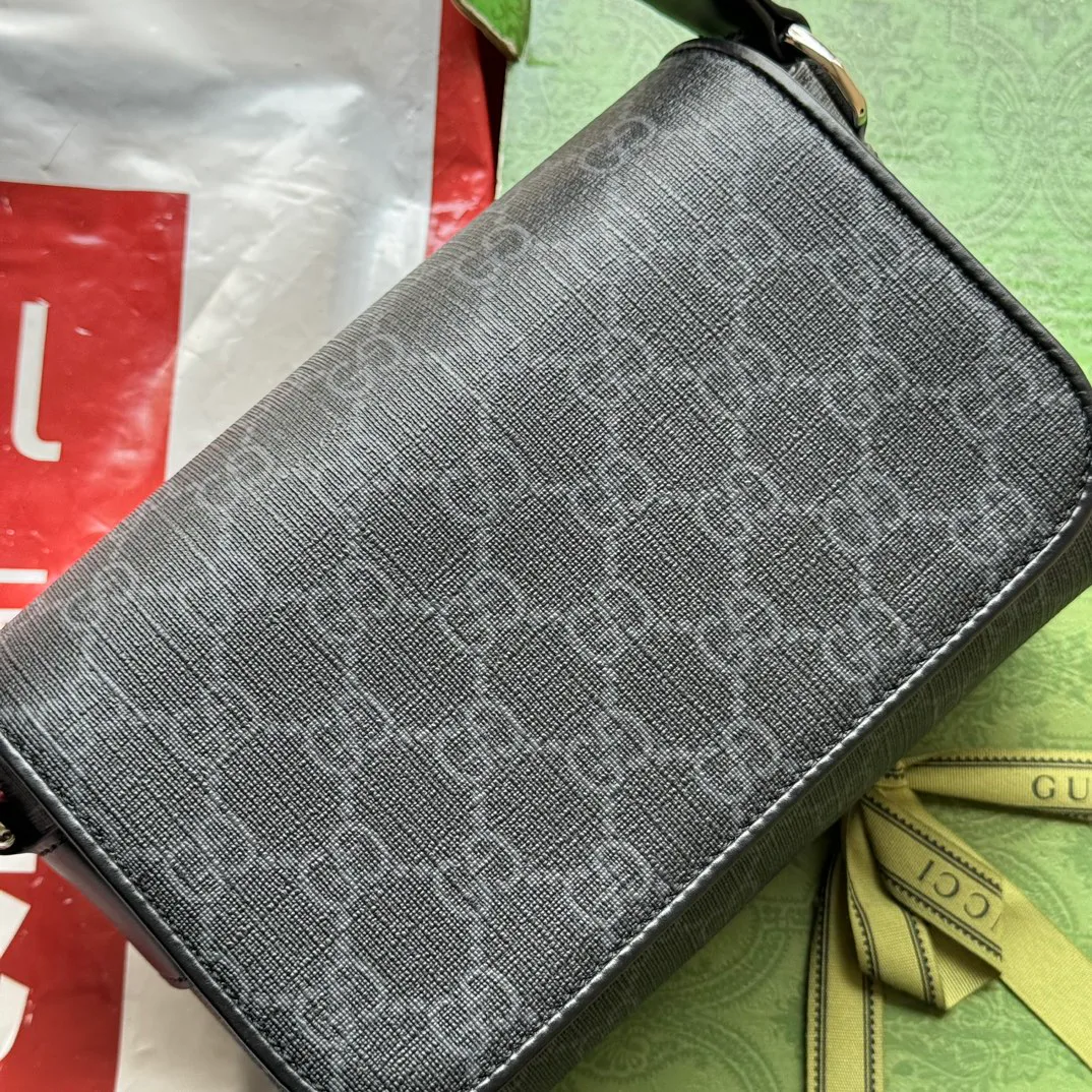 Women's Shoulder Bags GUCCI 17947653