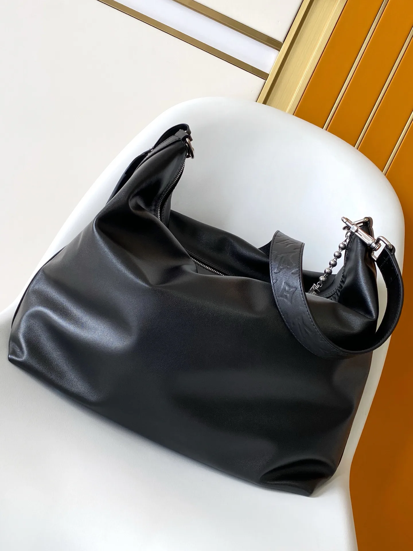 Классические Сумки Женские Louis Vuitton 18664439
