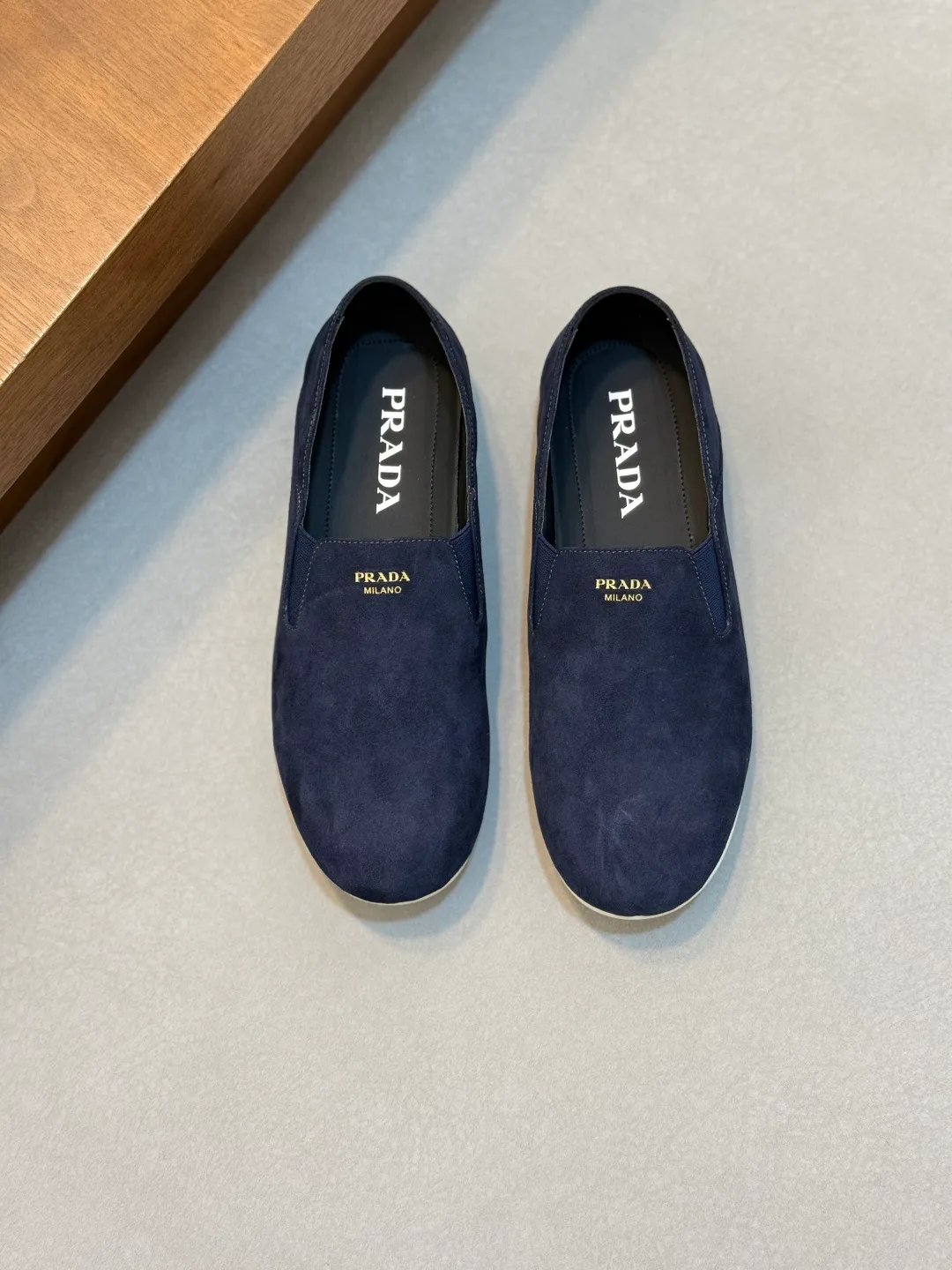 Men's Loafers And Dress Shoes PRADA 17830581