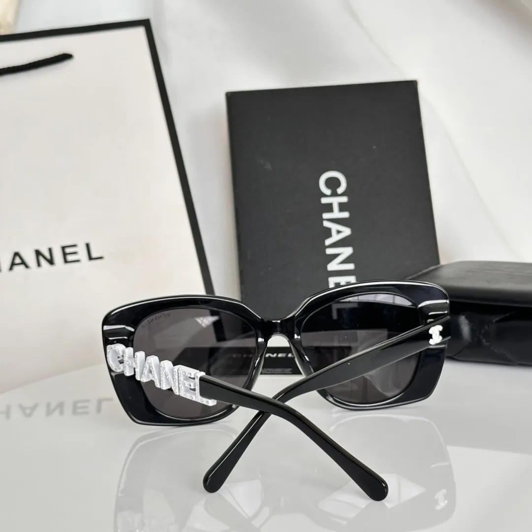 Glasses CHANEL 17350190