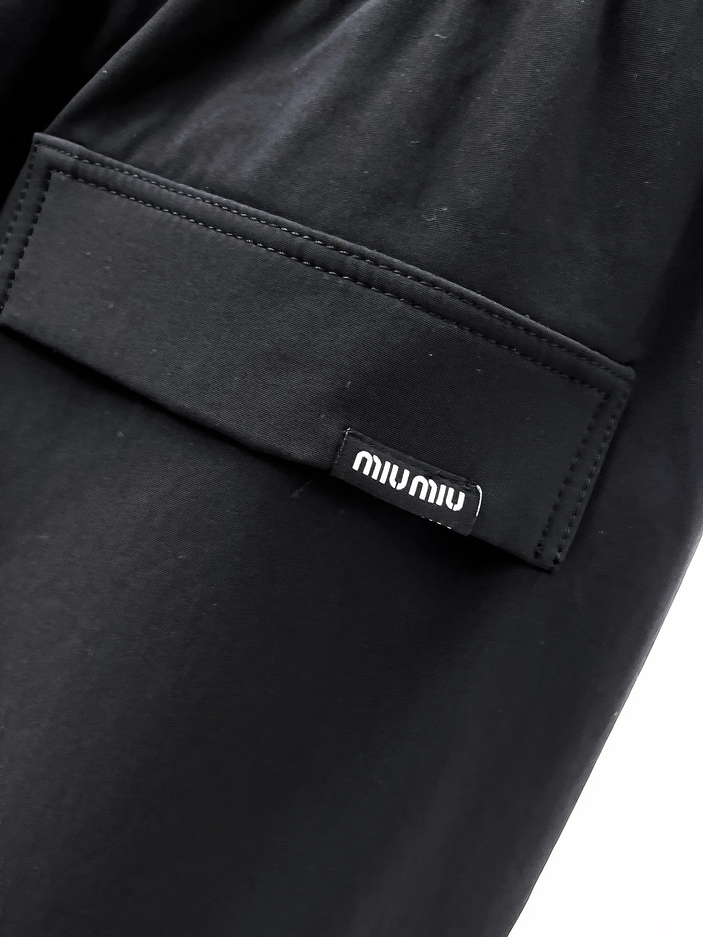 Men's Trousers MIU MIU 18399404