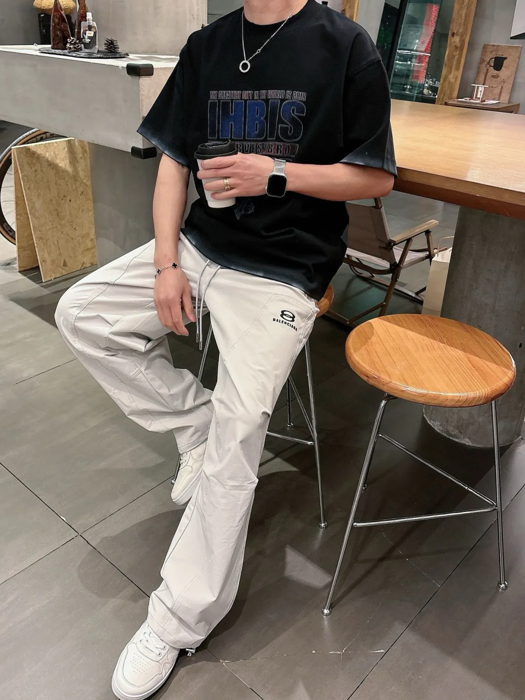 Men's Trousers BALENCIAGA 17810704