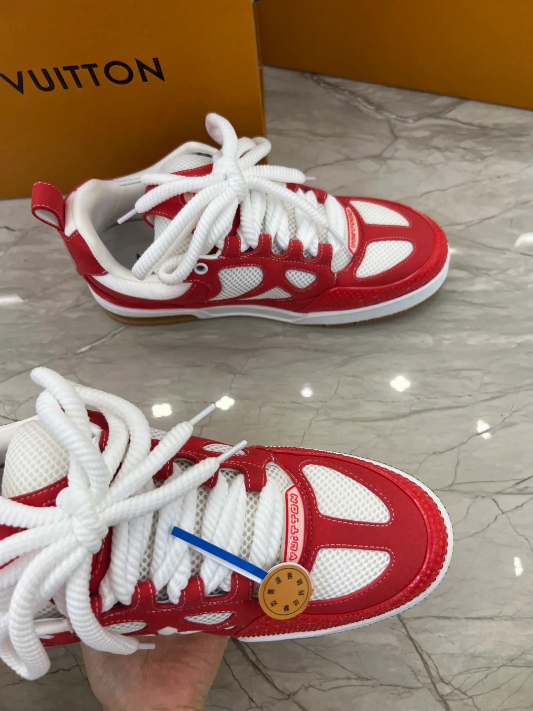 Кроссовки Мужские Louis Vuitton 18679678